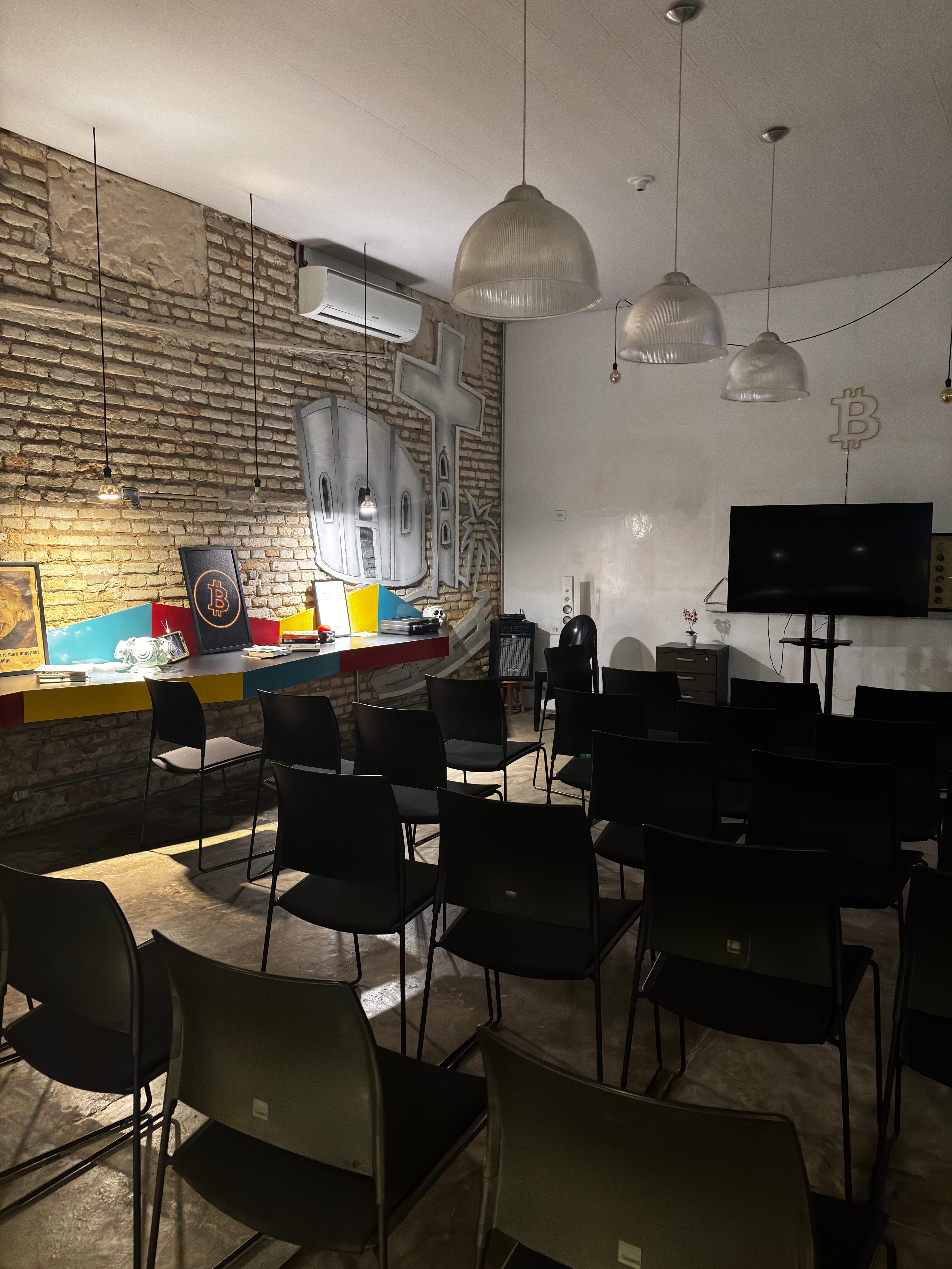 Salas do HUB FDS em sequência